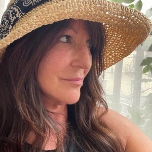 Meet your Posher, Christina